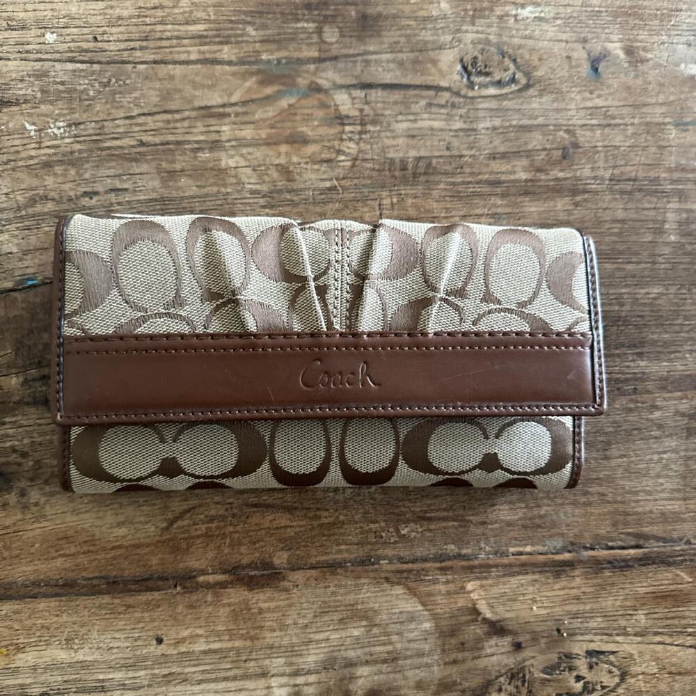 Vintage Coach Monogrammed Wallet with interior Check wallet Brown